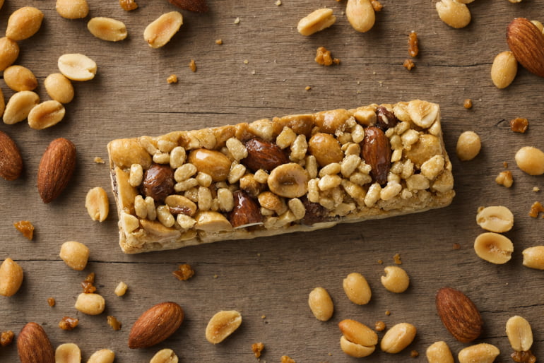 protein-bars-peanuts