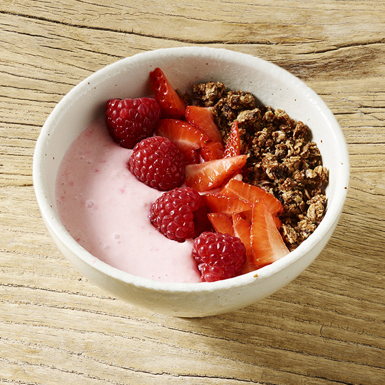 Mixed Berry Cheesecake Smoothie Bowls